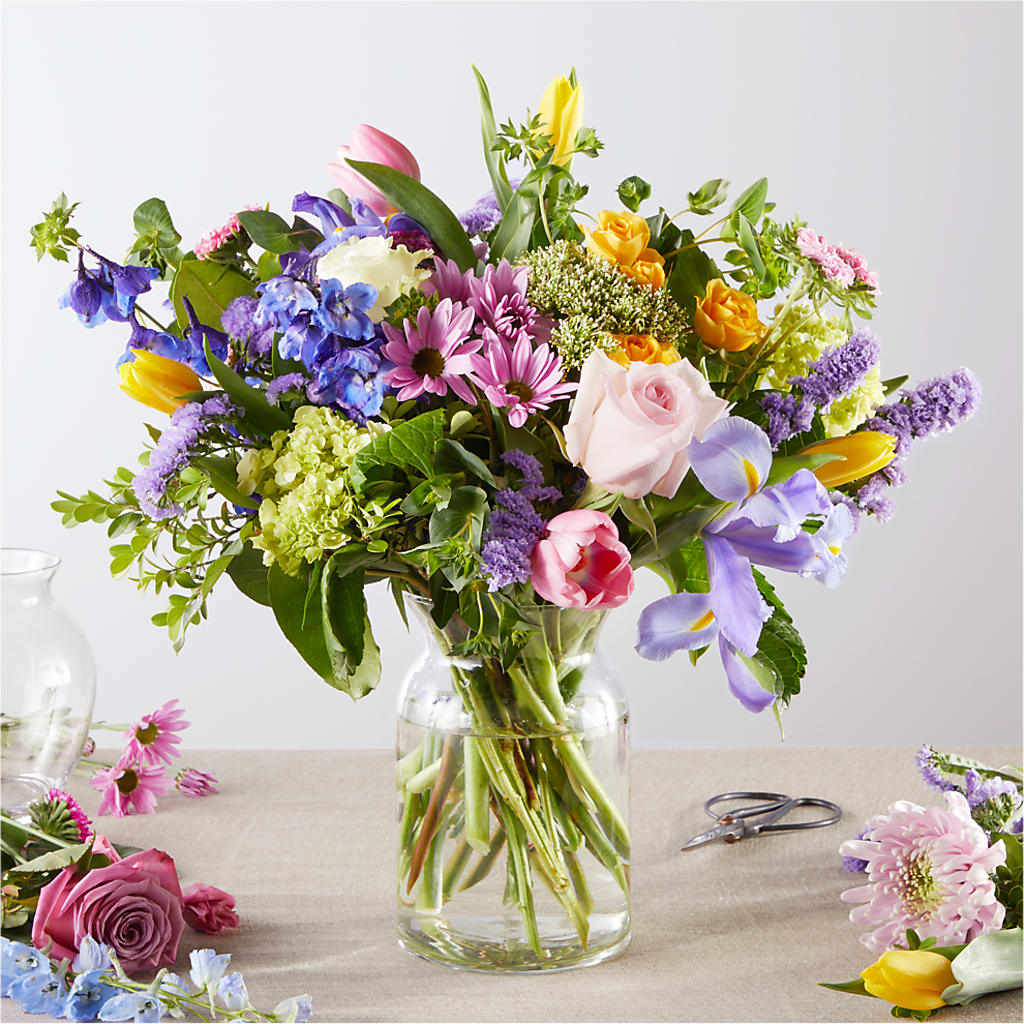 Pastel Tradition - A Florist Original – COBORN'S INC FLORAL SHOPPES, Saint Cloud MN
