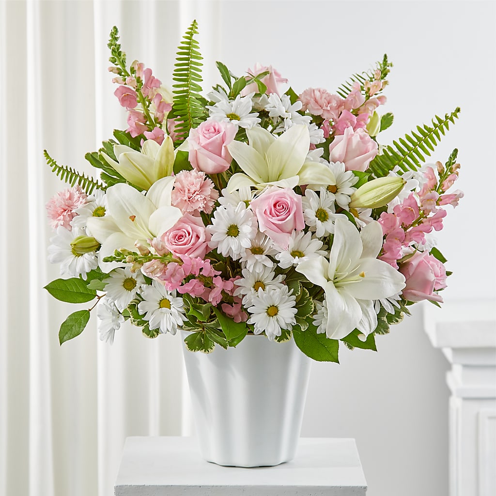 Soft Touch Tabletop Basket – COBORN'S INC FLORAL SHOPPES, Saint Cloud MN