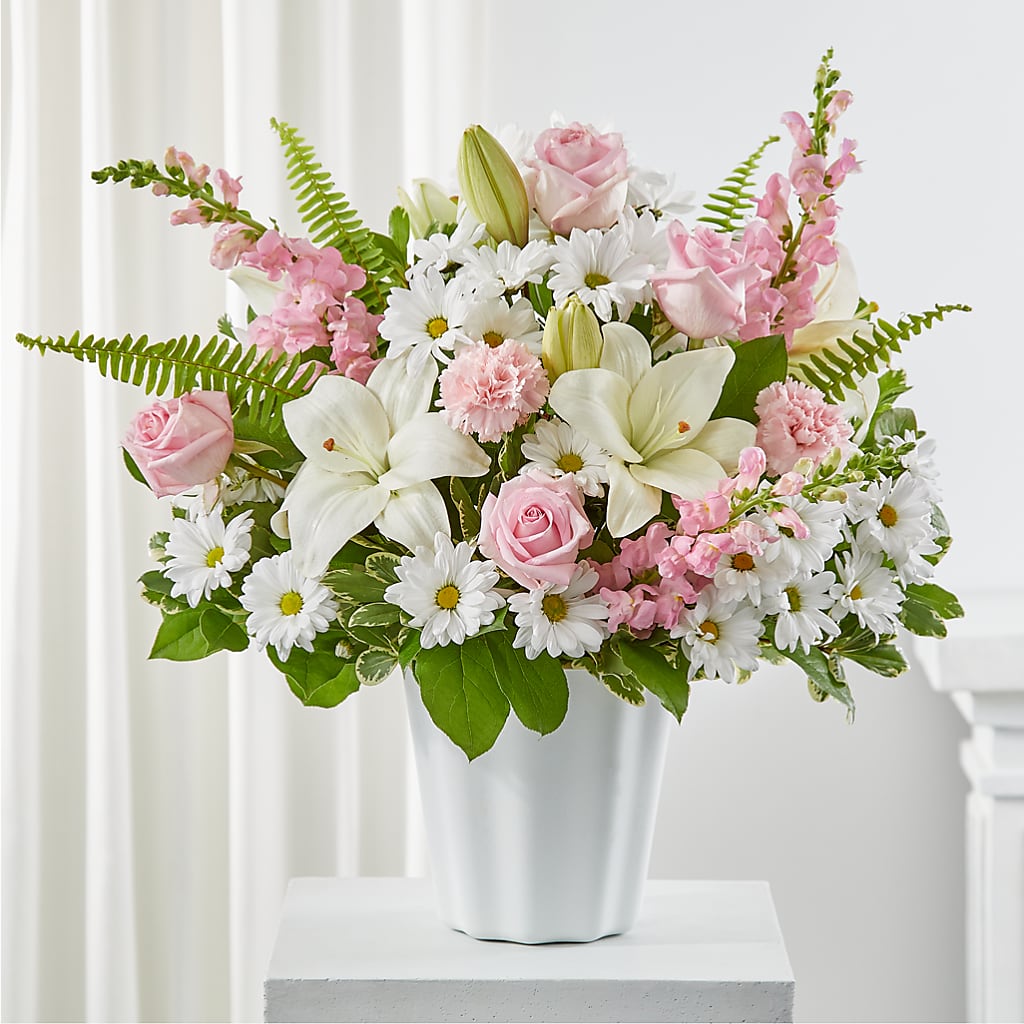 Soft Touch Tabletop Basket – COBORN'S INC FLORAL SHOPPES, Saint Cloud MN