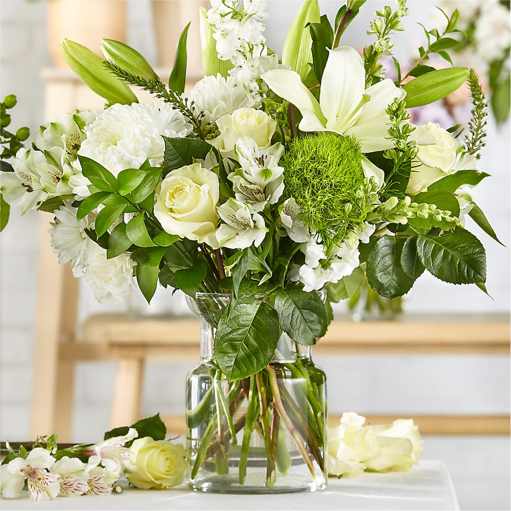 Classic Ivory – A Florist Original – COBORN'S INC FLORAL SHOPPES, Saint Cloud MN