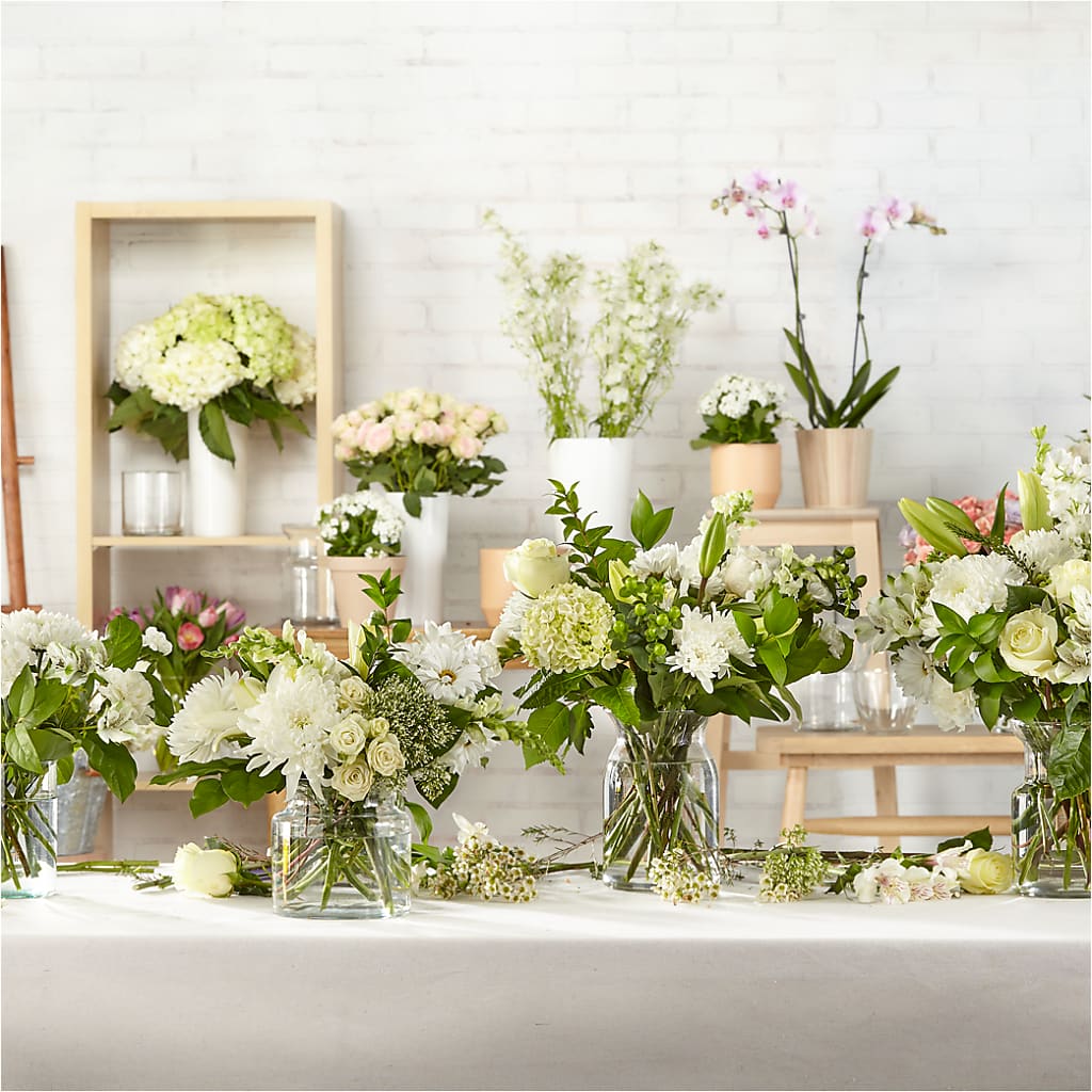Classic Ivory – A Florist Original – COBORN'S INC FLORAL SHOPPES, Saint Cloud MN