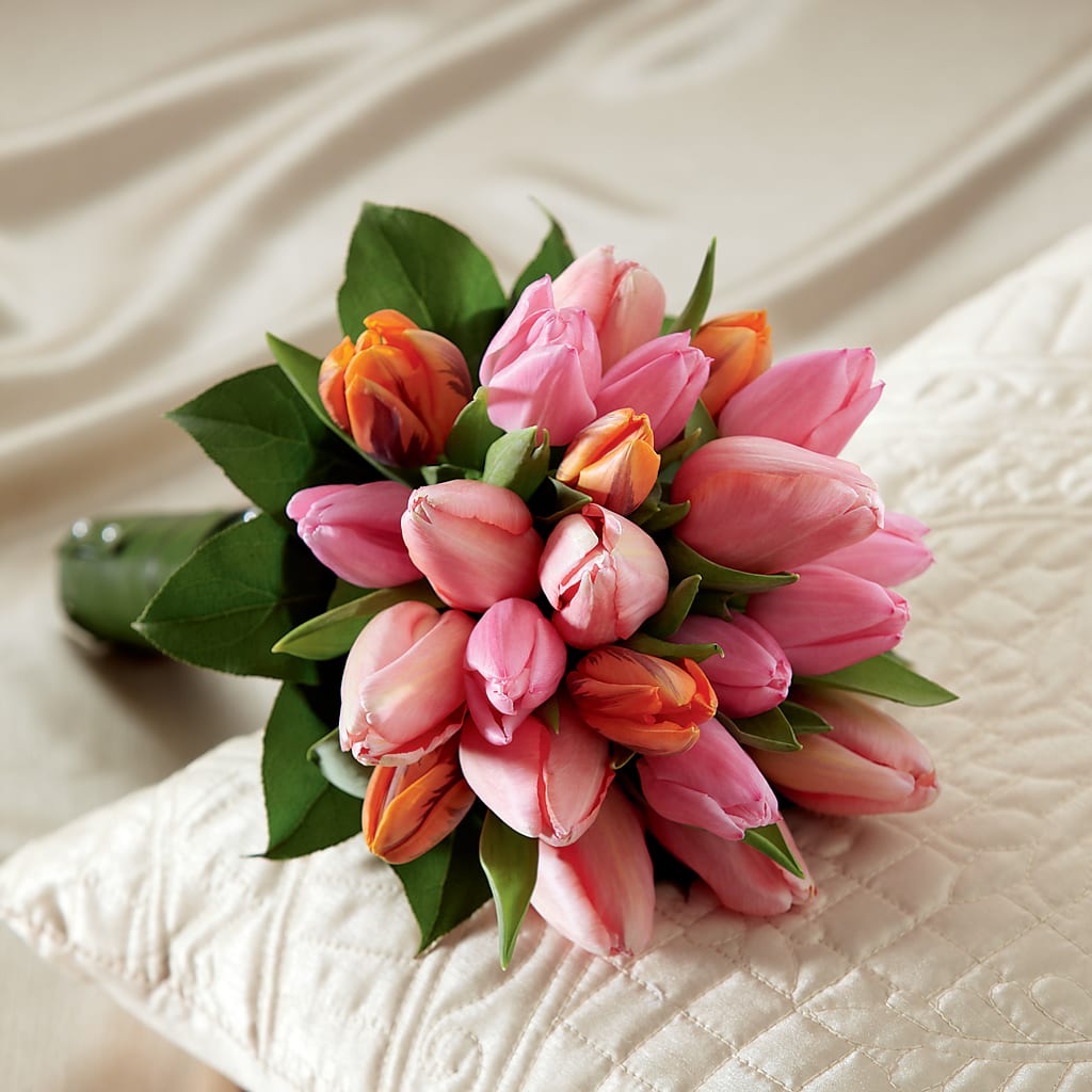 Embraceable Bouquet – COBORN'S INC FLORAL SHOPPES, Saint Cloud MN