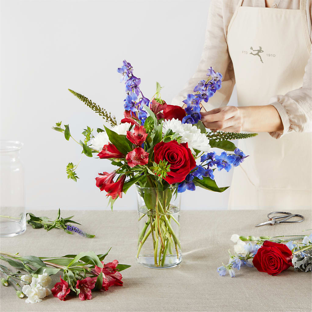Star Spangled - A Florist Original – COBORN'S INC FLORAL SHOPPES, Saint Cloud MN